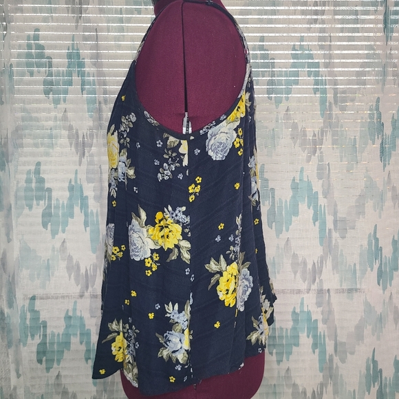 Torrid - Floral tank top - Picture 4 of 5